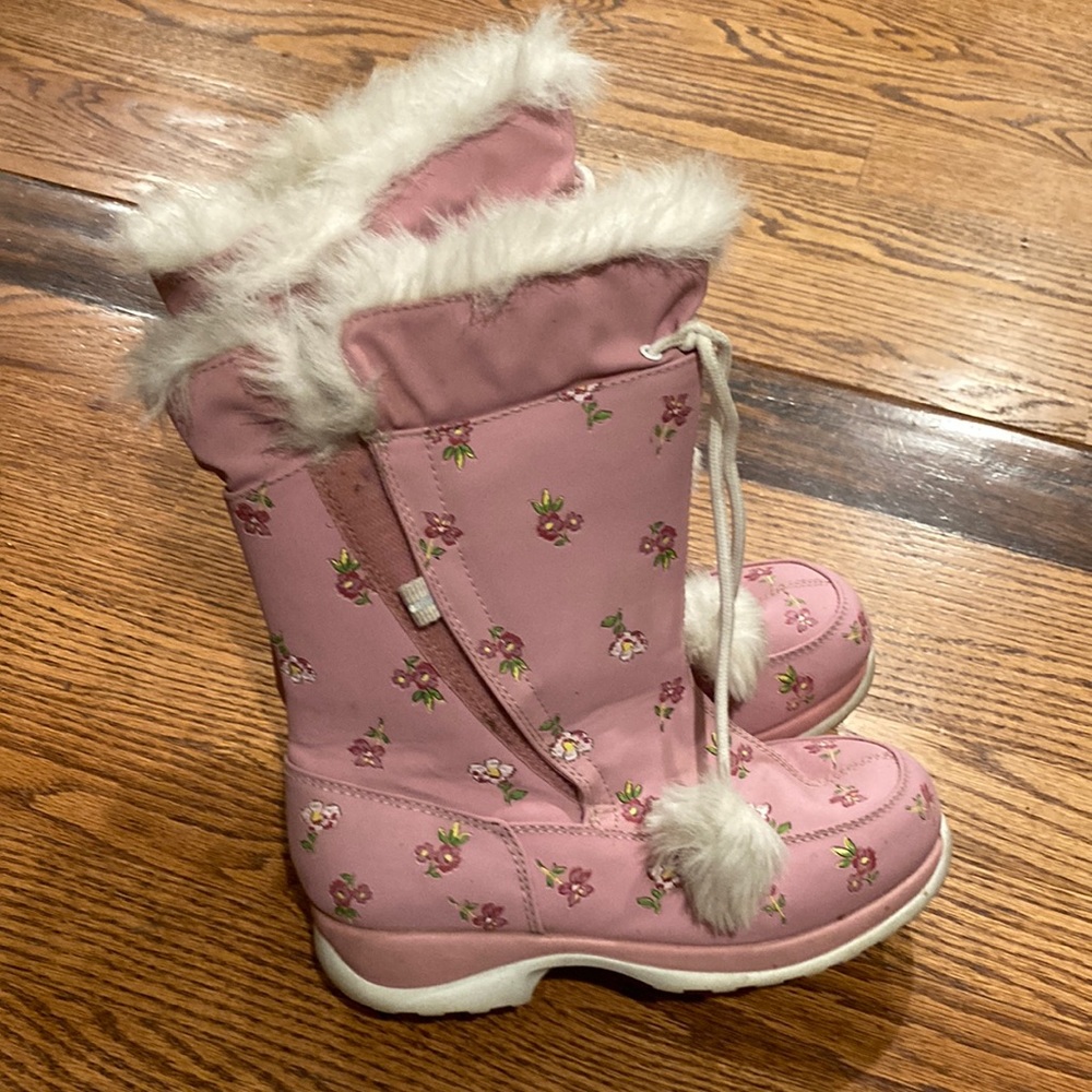 Velcro snow boots